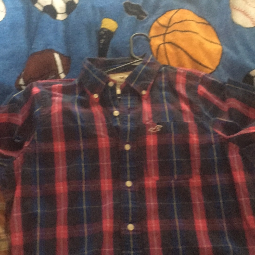 Hollister shirt